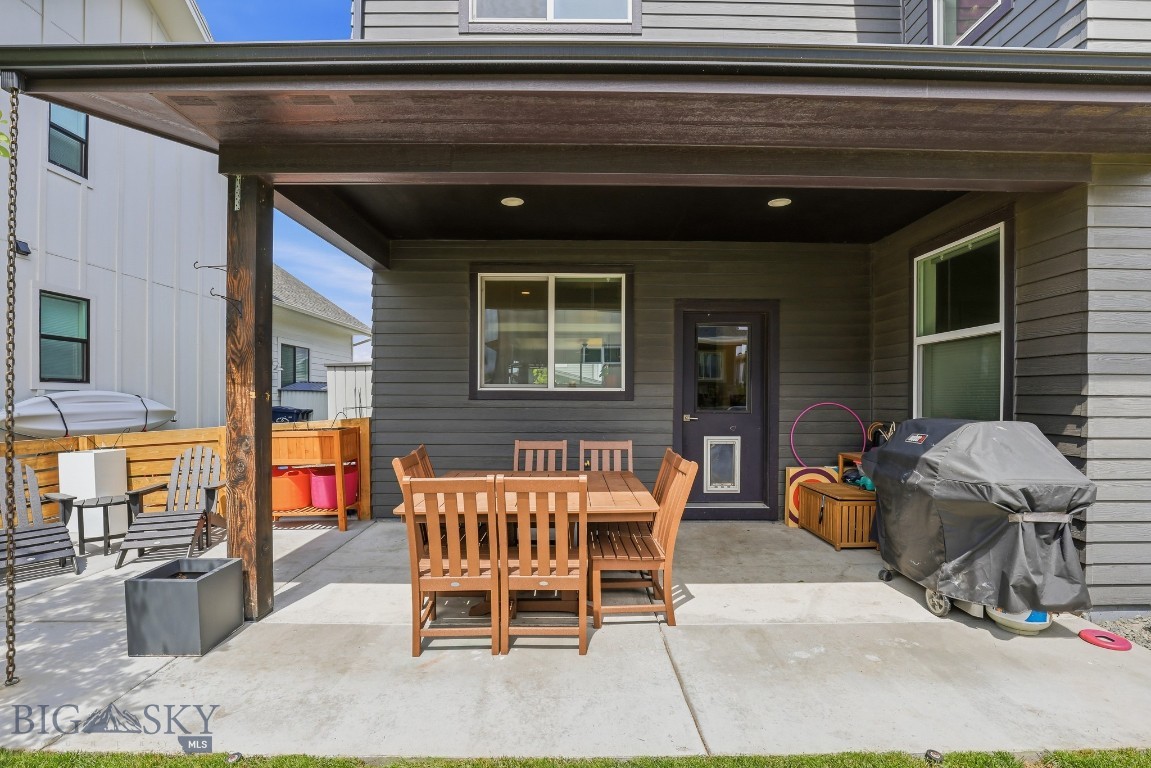 The Lakes at Valley West - Residential