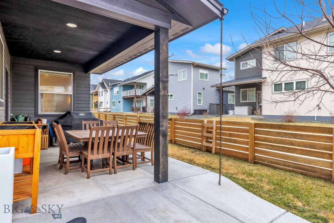 The Lakes at Valley West - Residential
