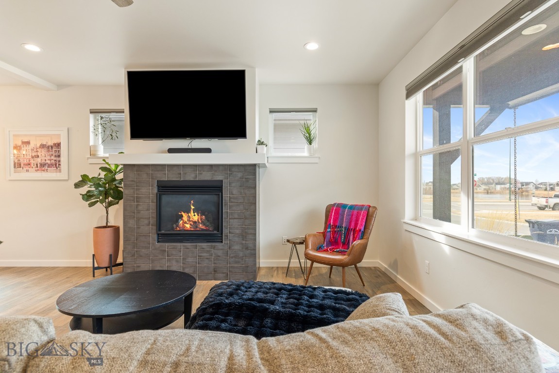 The Lakes at Valley West - Residential