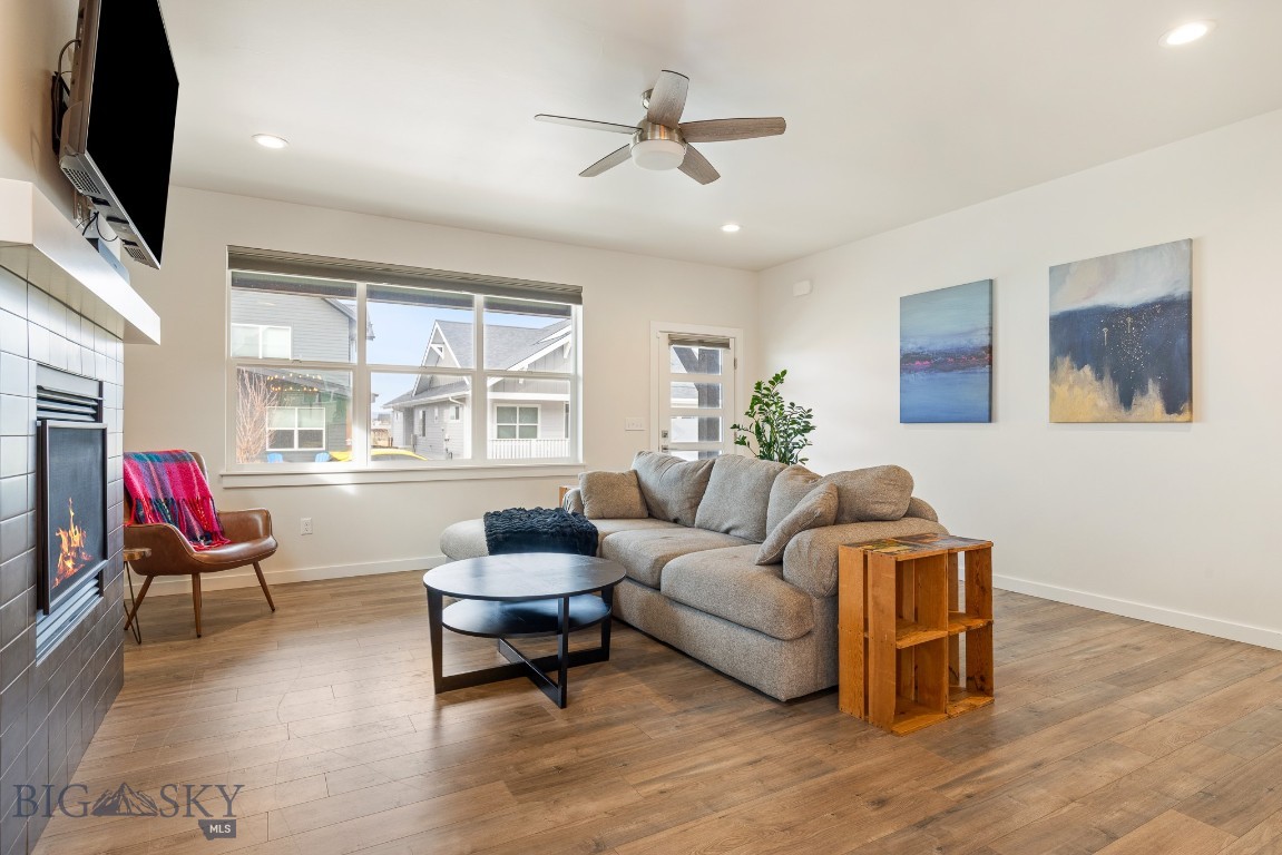 The Lakes at Valley West - Residential