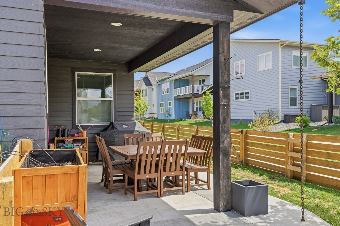 The Lakes at Valley West - Residential
