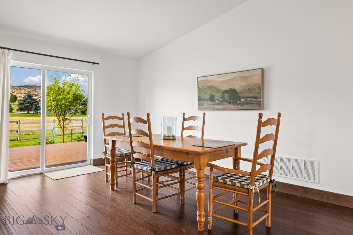 Valley Garden Golf Village - Residential
