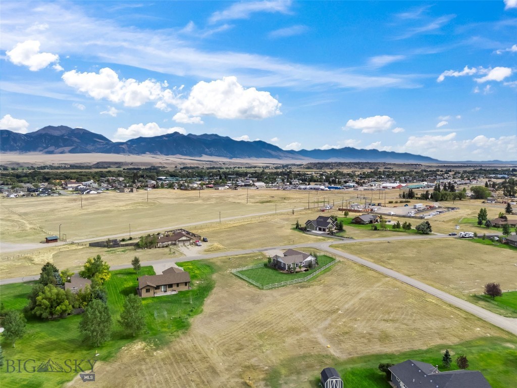 Valley Garden Golf Village - Residential