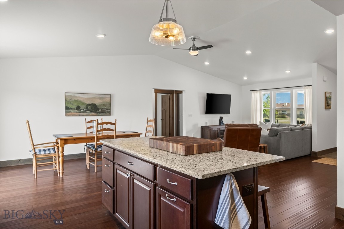 Valley Garden Golf Village - Residential