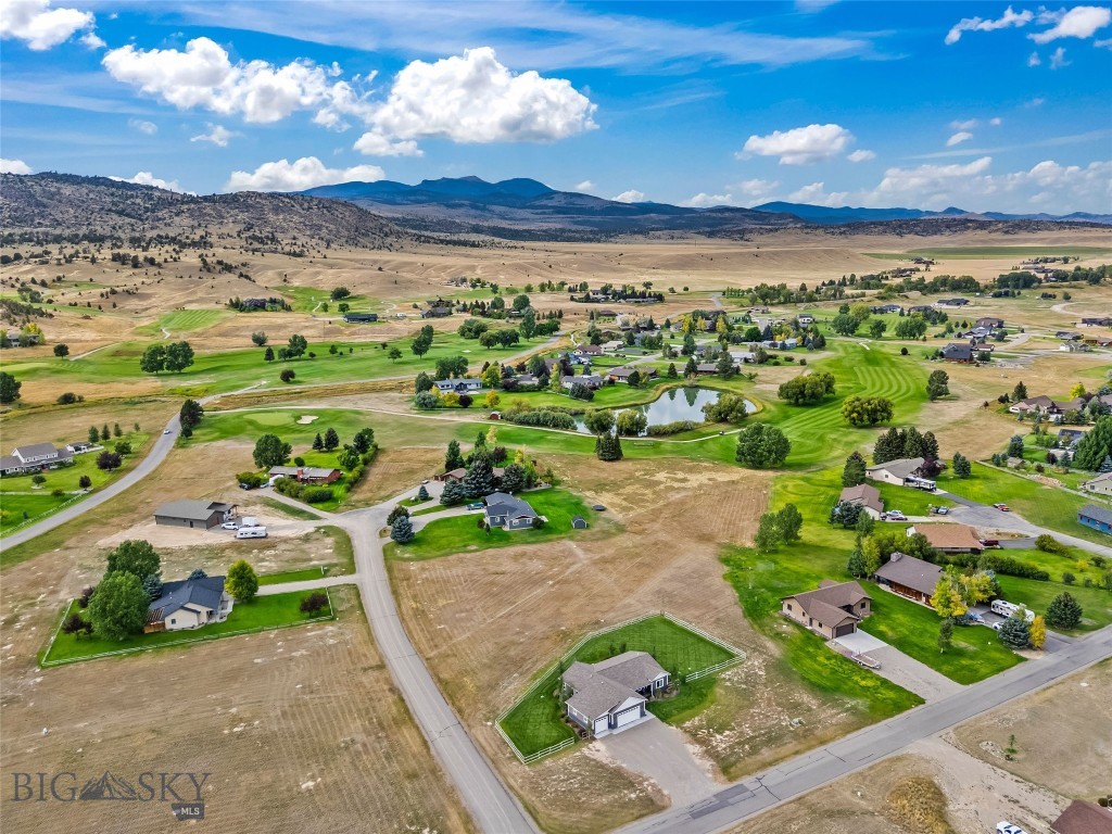 Valley Garden Golf Village - Residential
