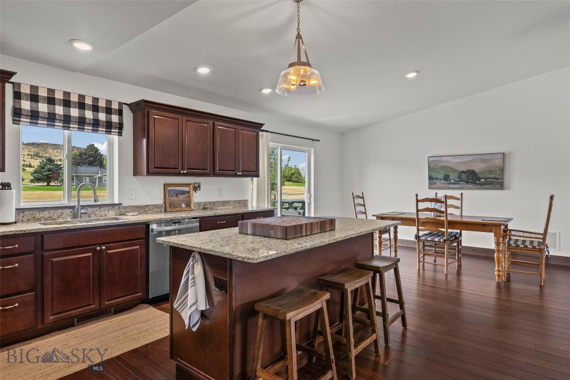 Valley Garden Golf Village - Residential