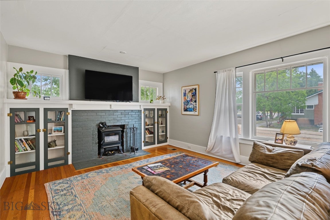 725 W Callender Street