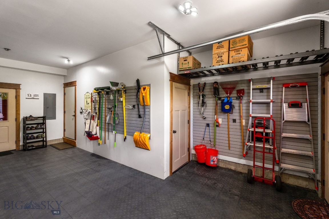 Bozeman, Montana 59715, United States, 4 Bedrooms Bedrooms, ,3 BathroomsBathrooms,Residential,Active,151113