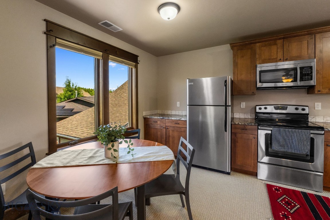 Bozeman, Montana 59715, United States, 4 Bedrooms Bedrooms, ,3 BathroomsBathrooms,Residential,Active,151113