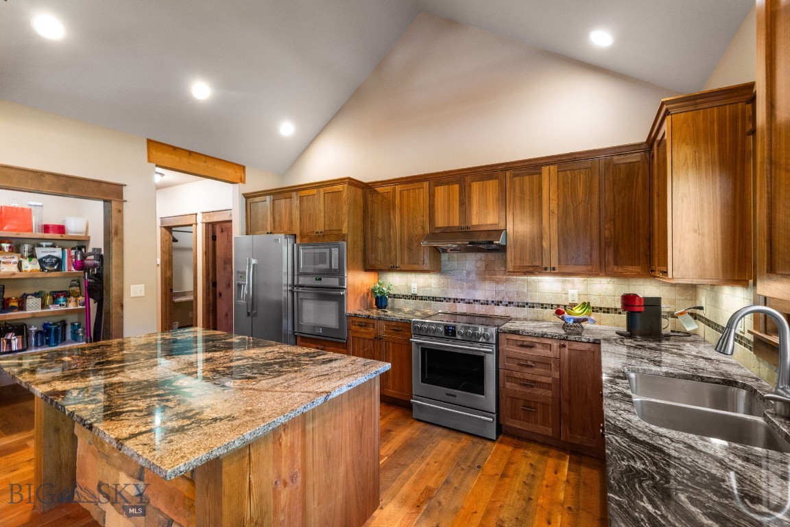 Bozeman, Montana 59715, United States, 4 Bedrooms Bedrooms, ,3 BathroomsBathrooms,Residential,Active,151113