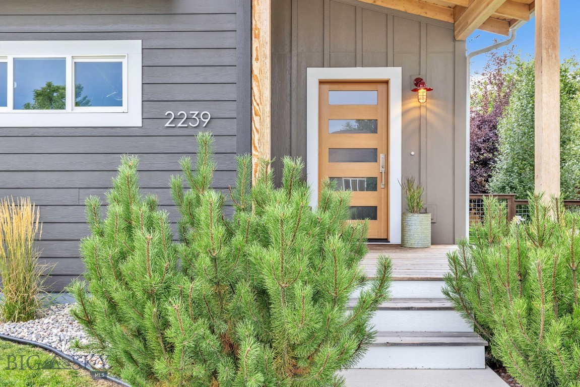 Bozeman, Montana 59718, United States, 3 Bedrooms Bedrooms, ,2 BathroomsBathrooms,Residential,Contingent,44845