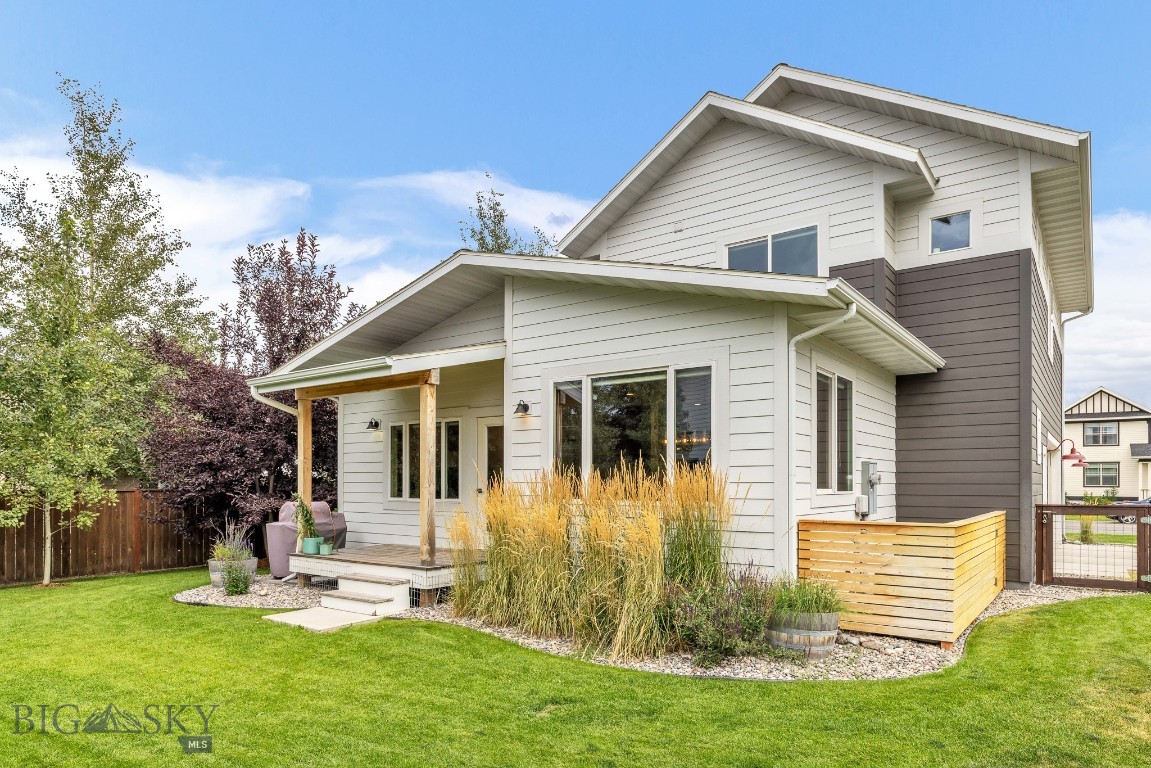 Bozeman, Montana 59718, United States, 3 Bedrooms Bedrooms, ,2 BathroomsBathrooms,Residential,Contingent,44845