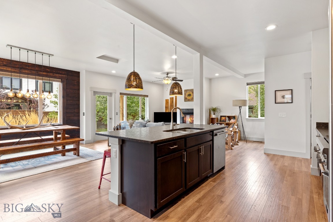 Bozeman, Montana 59718, United States, 3 Bedrooms Bedrooms, ,2 BathroomsBathrooms,Residential,Contingent,44845