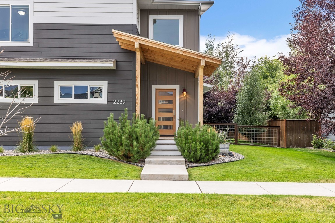 Bozeman, Montana 59718, United States, 3 Bedrooms Bedrooms, ,2 BathroomsBathrooms,Residential,Contingent,44845