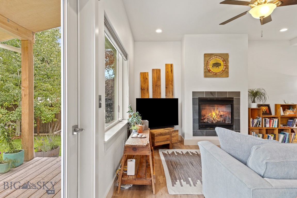 Bozeman, Montana 59718, United States, 3 Bedrooms Bedrooms, ,2 BathroomsBathrooms,Residential,Contingent,44845