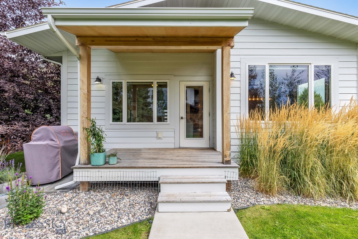 Bozeman, Montana 59718, United States, 3 Bedrooms Bedrooms, ,2 BathroomsBathrooms,Residential,Contingent,44845