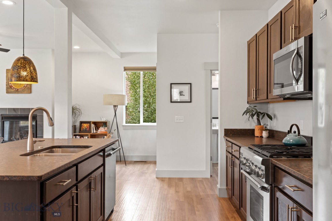 Bozeman, Montana 59718, United States, 3 Bedrooms Bedrooms, ,2 BathroomsBathrooms,Residential,Contingent,44845