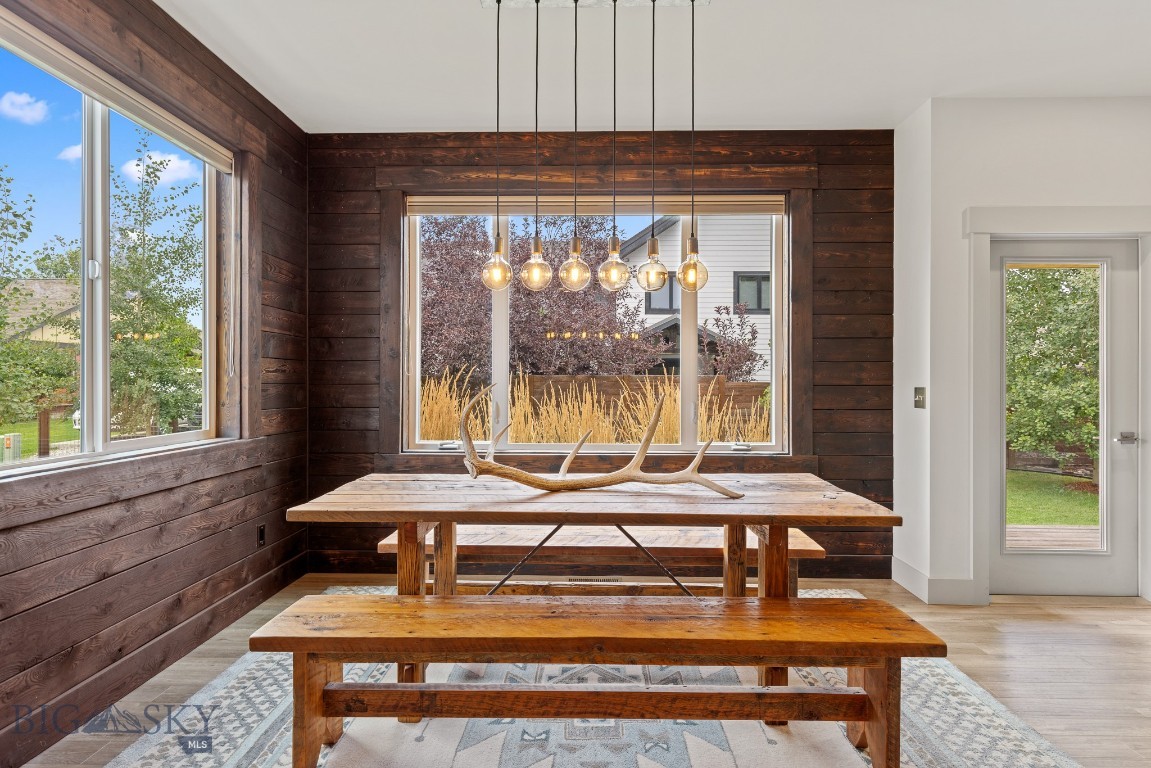 Bozeman, Montana 59718, United States, 3 Bedrooms Bedrooms, ,2 BathroomsBathrooms,Residential,Contingent,44845