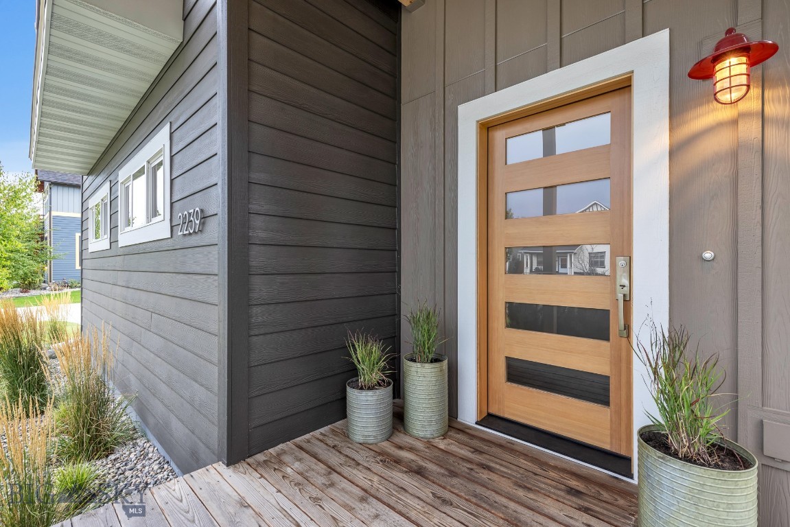 Bozeman, Montana 59718, United States, 3 Bedrooms Bedrooms, ,2 BathroomsBathrooms,Residential,Contingent,44845