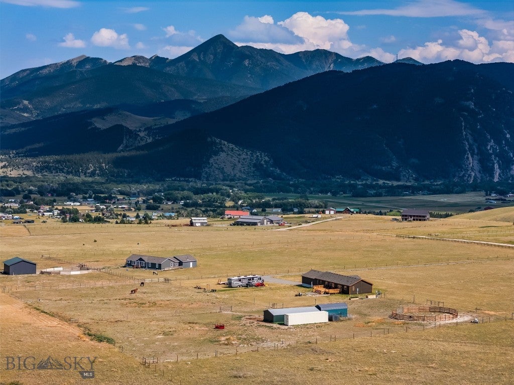 110 Buffalo Trail