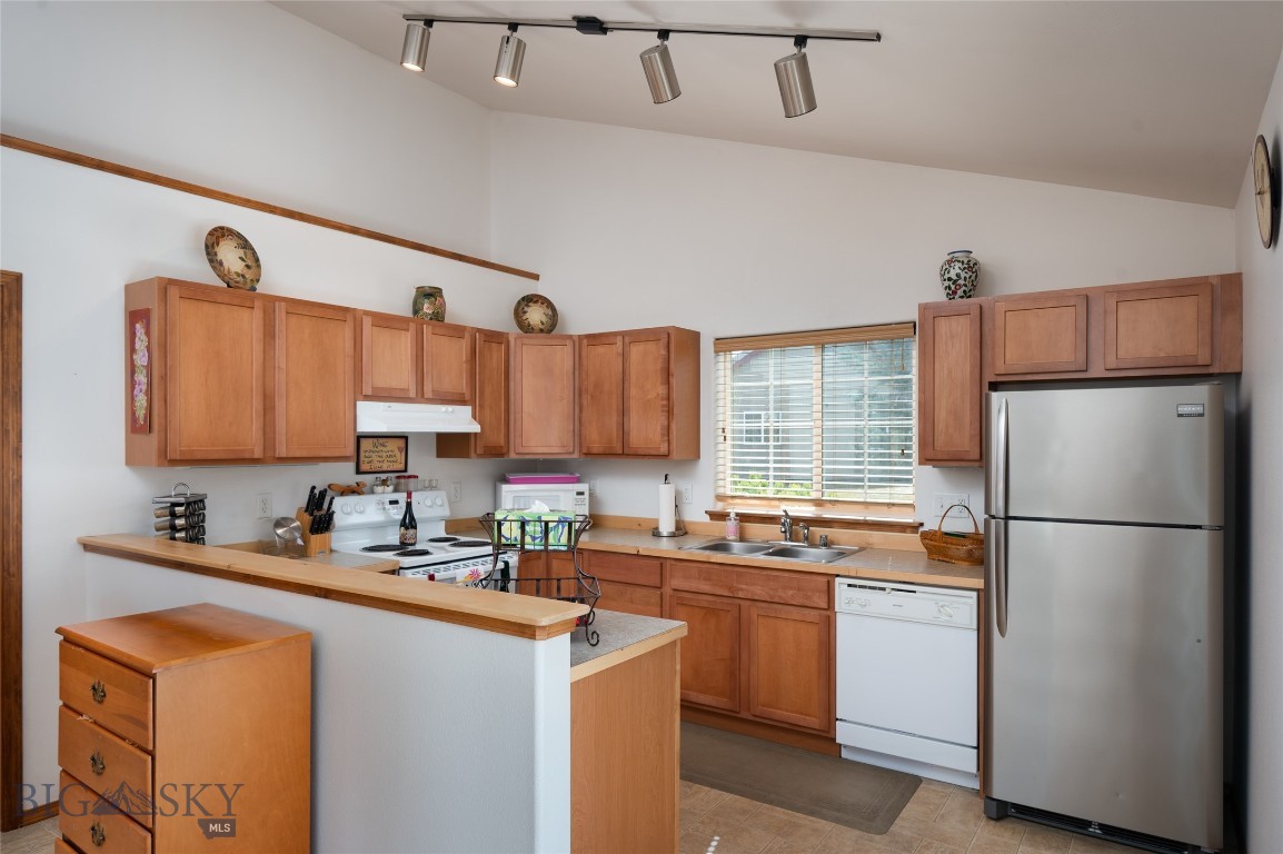 Manhattan, Montana 59741, United States, 2 Bedrooms Bedrooms, ,2 BathroomsBathrooms,Residential,Contingent,61125