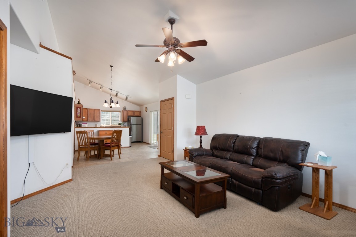 Manhattan, Montana 59741, United States, 2 Bedrooms Bedrooms, ,2 BathroomsBathrooms,Residential,Contingent,61125