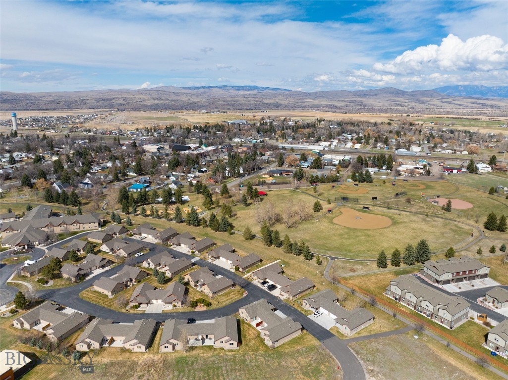 Manhattan, Montana 59741, United States, 2 Bedrooms Bedrooms, ,2 BathroomsBathrooms,Residential,Contingent,61125