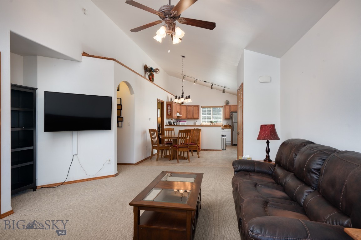 Manhattan, Montana 59741, United States, 2 Bedrooms Bedrooms, ,2 BathroomsBathrooms,Residential,Contingent,61125