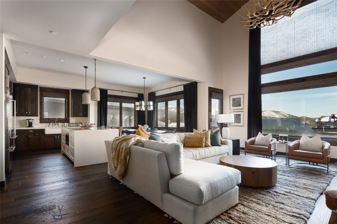 Lodgeside Condominium - Residential