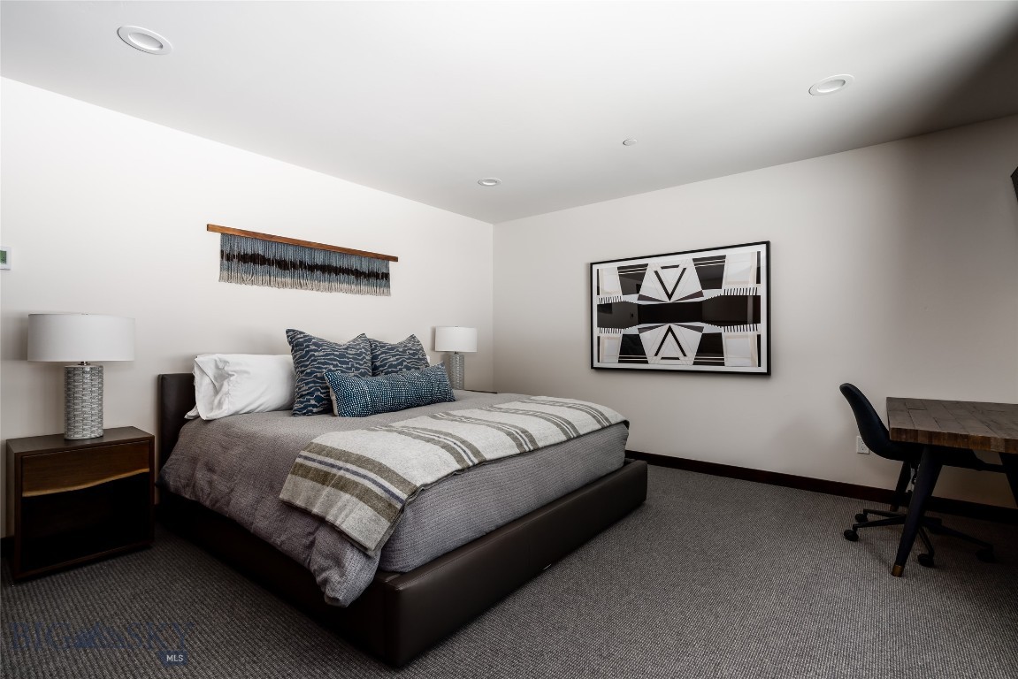 Lodgeside Condominium - Residential