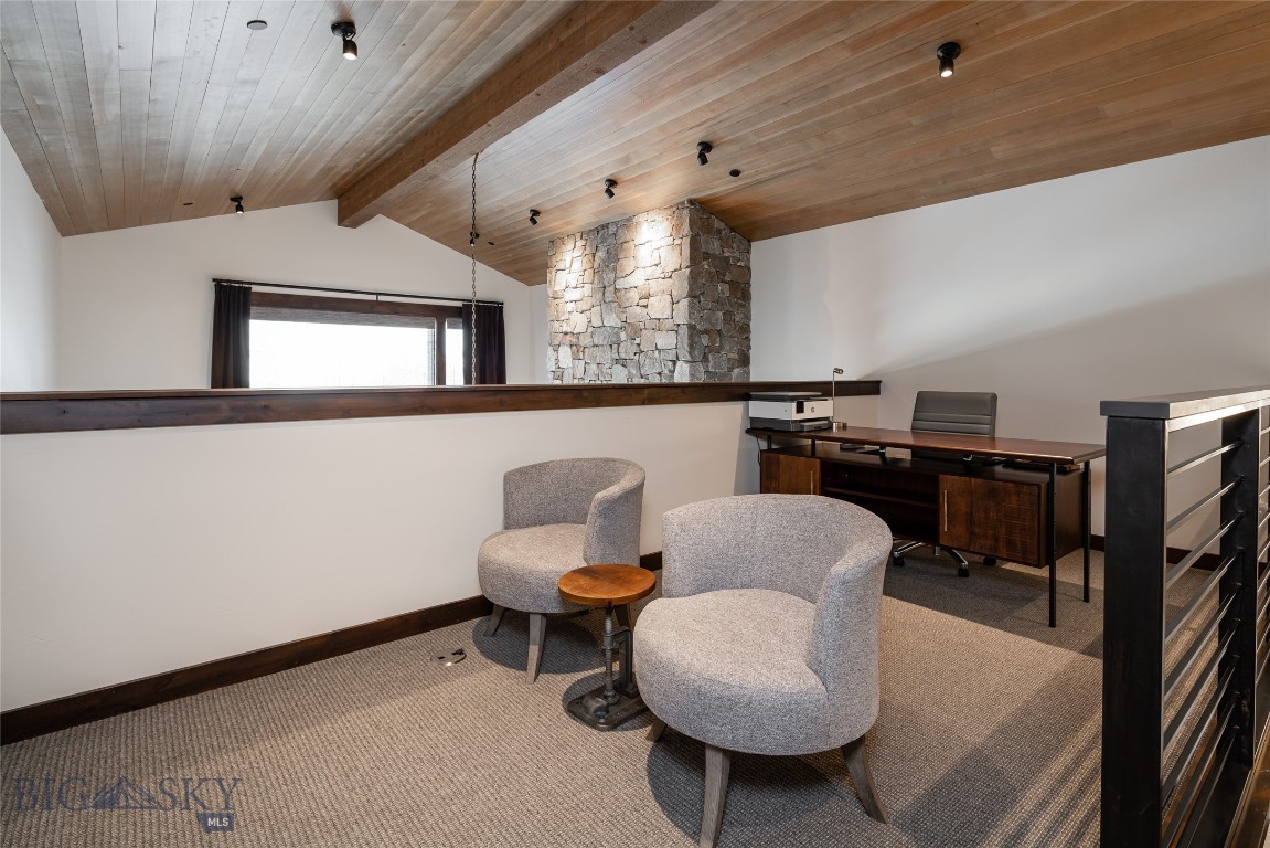 Lodgeside Condominium - Residential