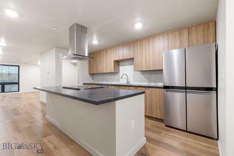 Photo of 59 E Park Street #102, Butte, MT 59701 (MLS # 399199)