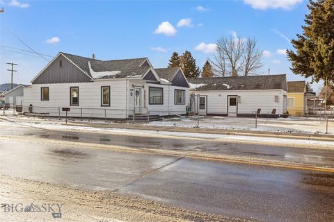 Photo of 2318 Argyle St, Butte, MT 59701 (MLS # 407425)