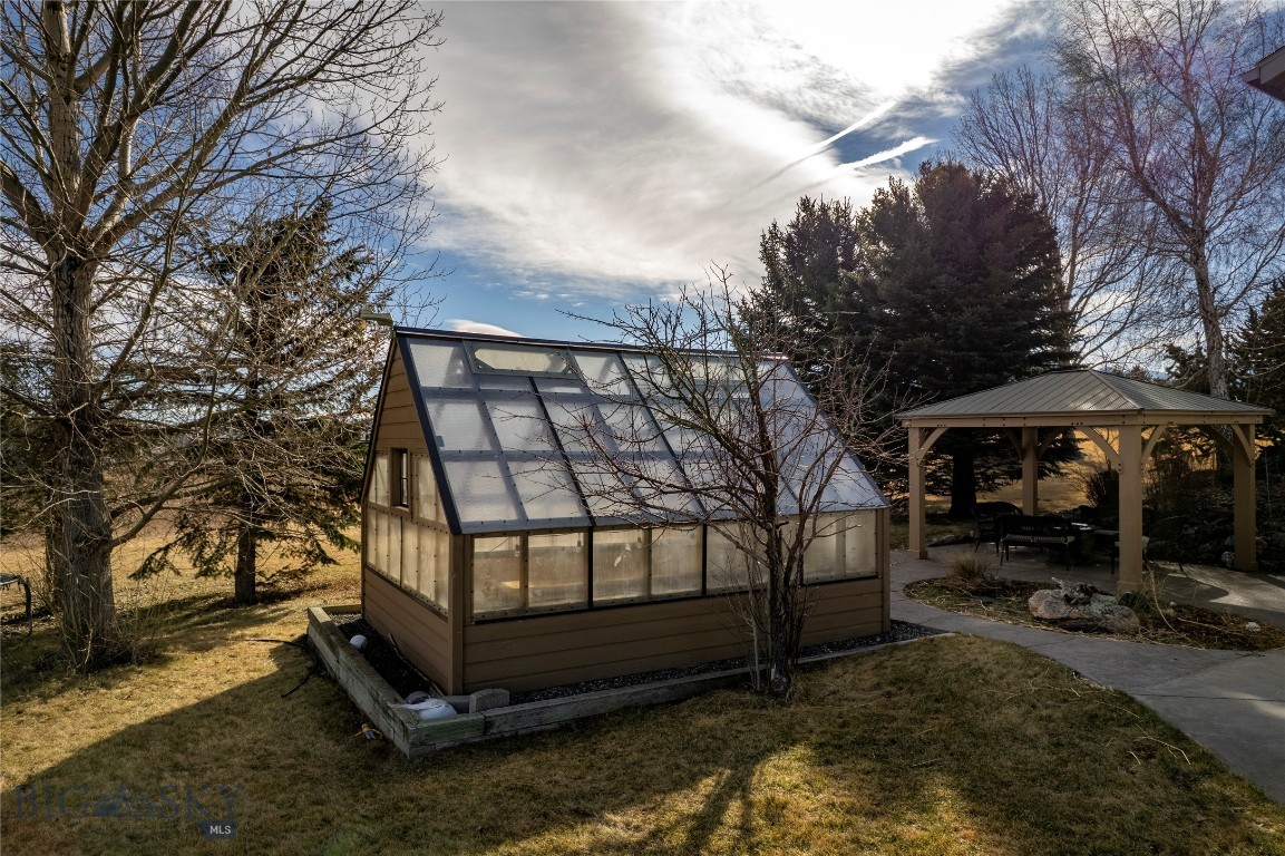 Sleeping Giant - Residential