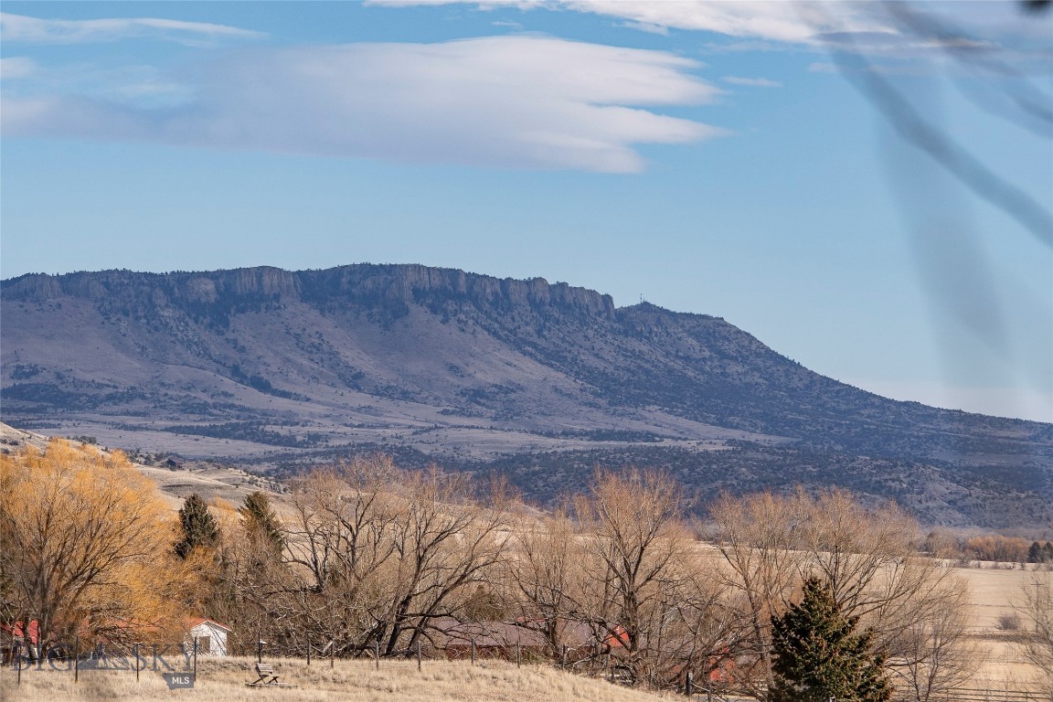 Sleeping Giant - Residential