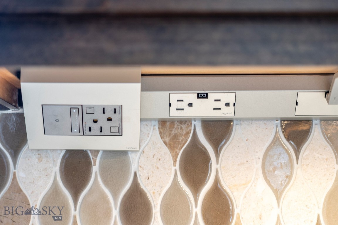 Sleeping Giant - Residential