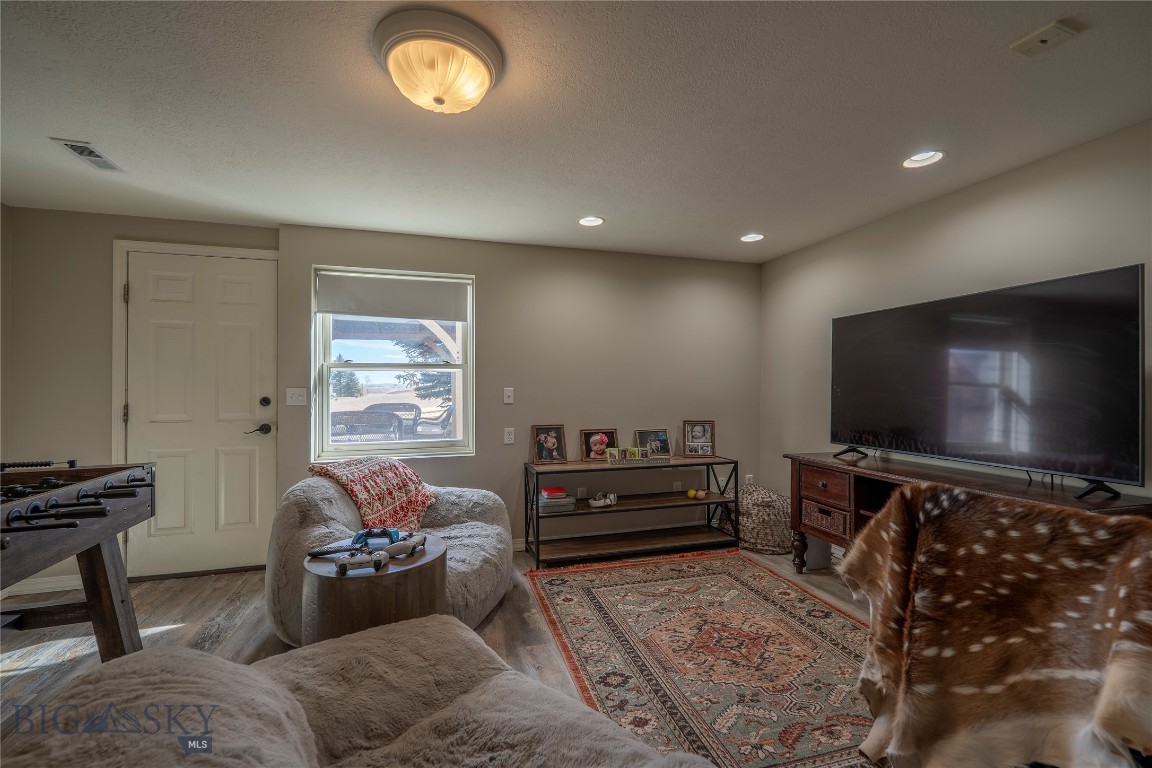 Sleeping Giant - Residential