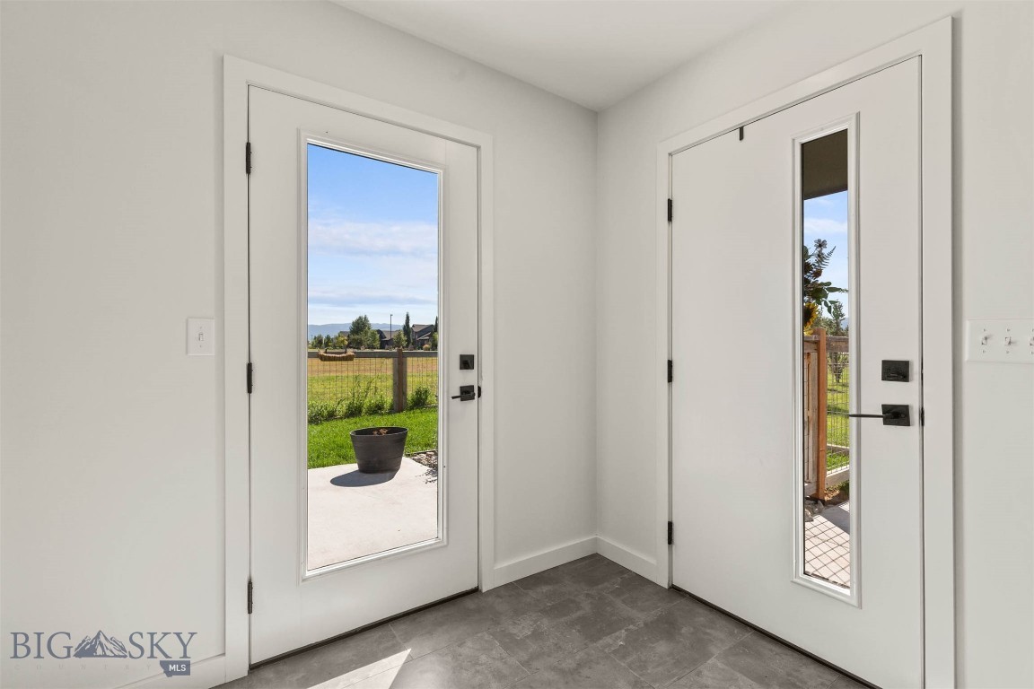 SR Block 3 Condo - Residential