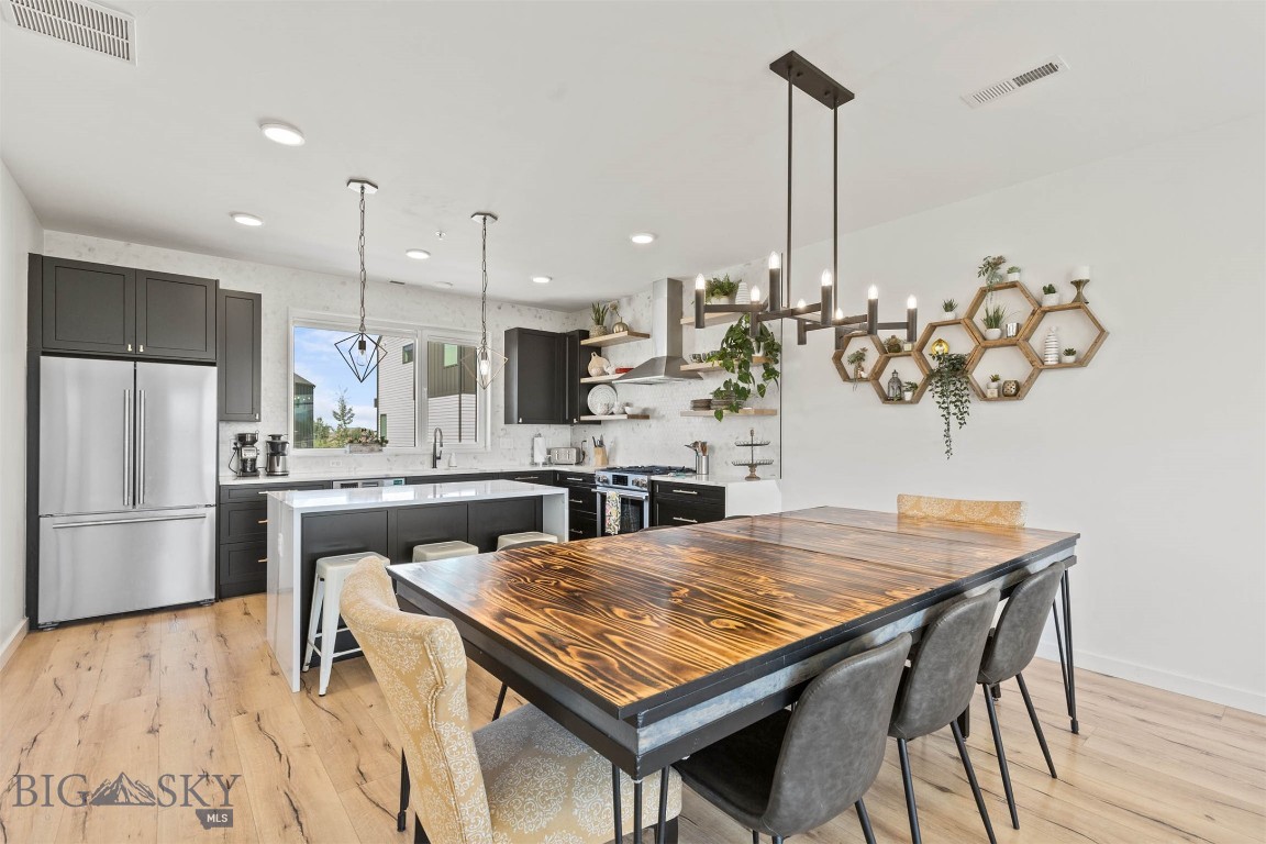 SR Block 3 Condo - Residential