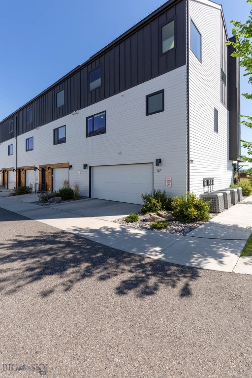 SR Block 3 Condo - Residential