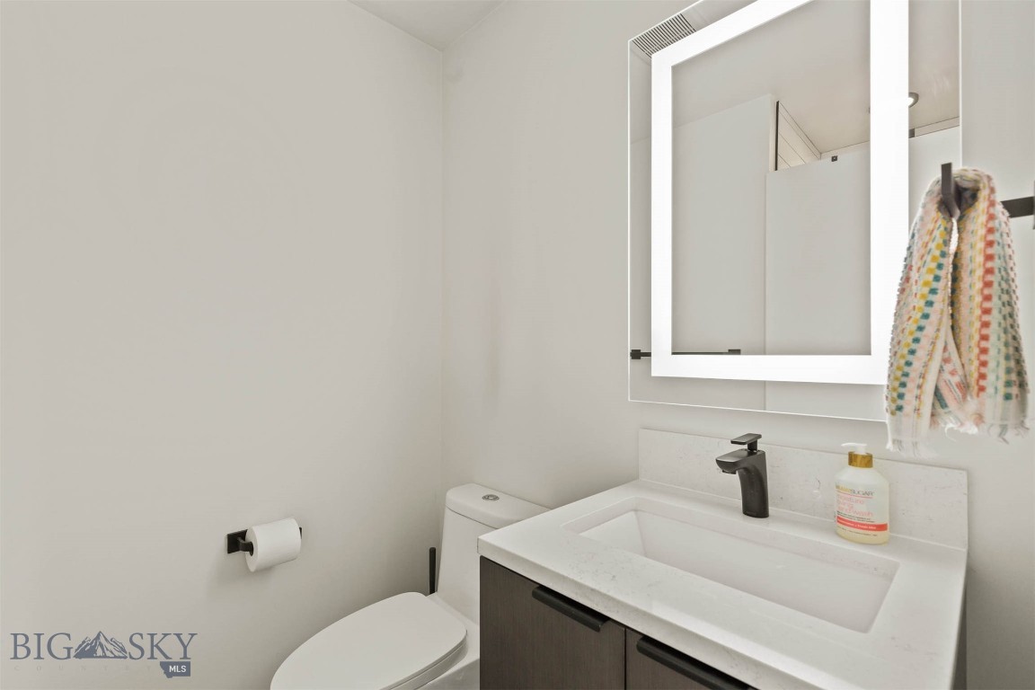 SR Block 3 Condo - Residential