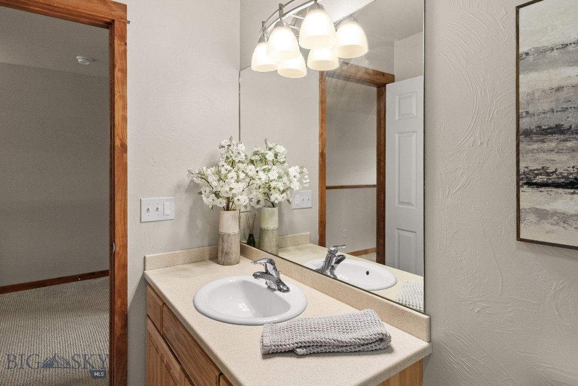 Lessley Estates Condo - Residential