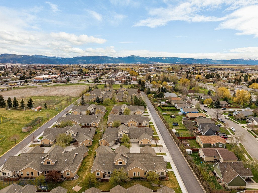 Lessley Estates Condo - Residential