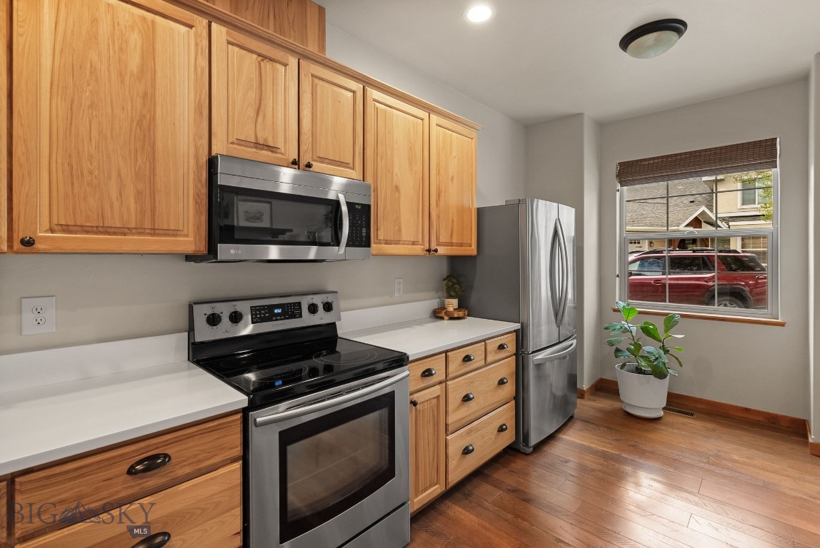 Lessley Estates Condo - Residential