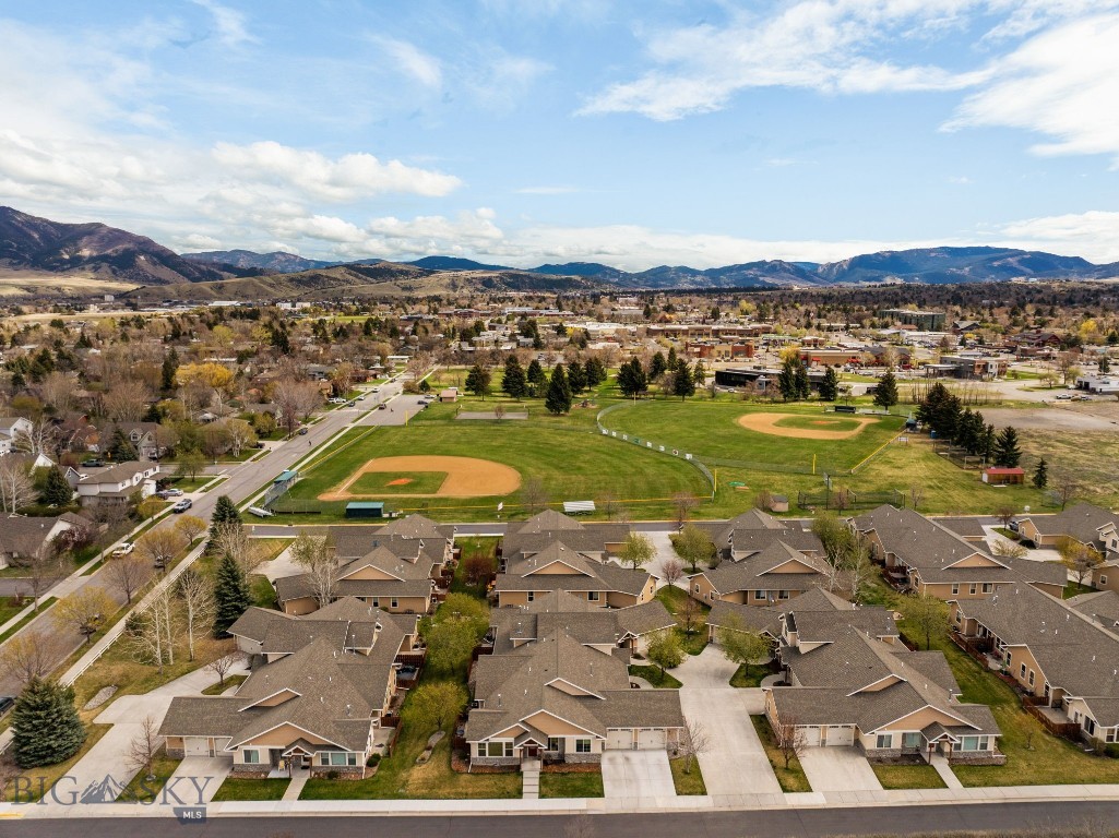 Lessley Estates Condo - Residential