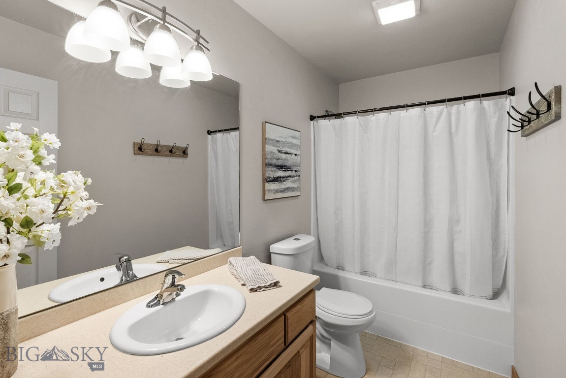 Lessley Estates Condo - Residential