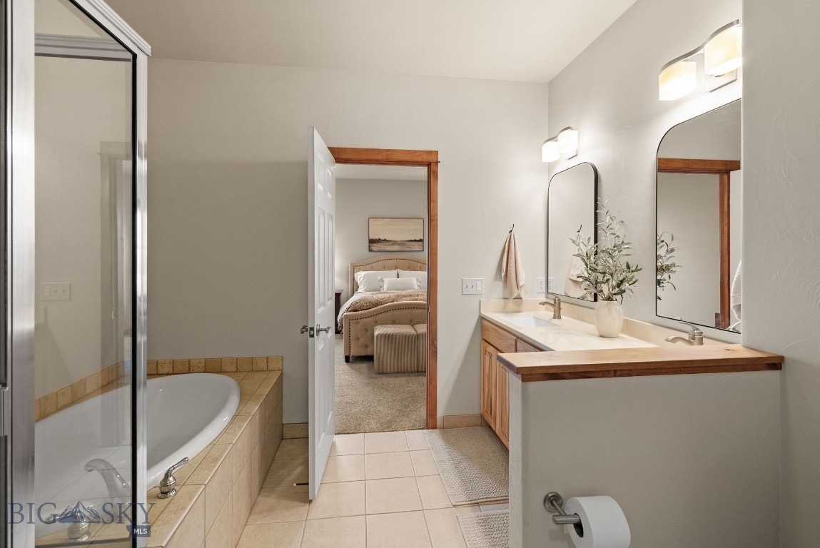 Lessley Estates Condo - Residential