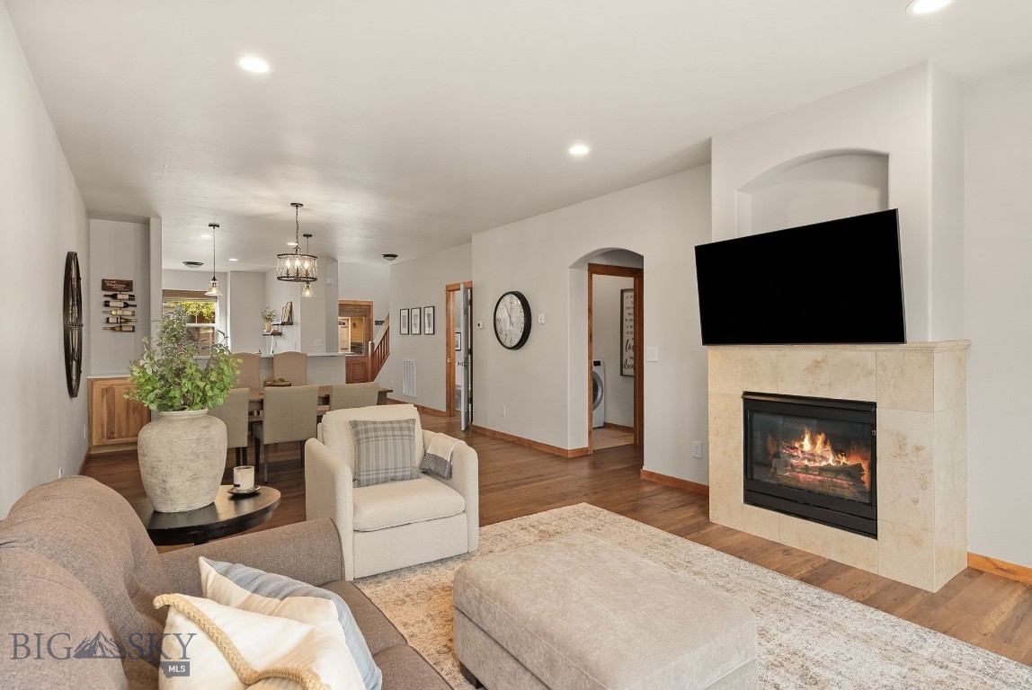 Lessley Estates Condo - Residential