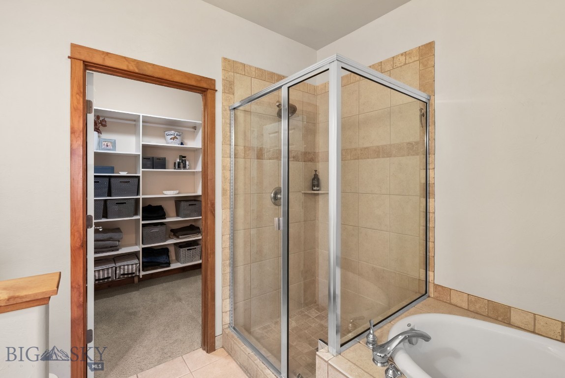 Lessley Estates Condo - Residential