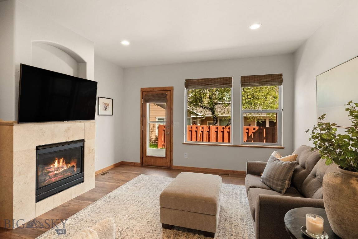 Lessley Estates Condo - Residential